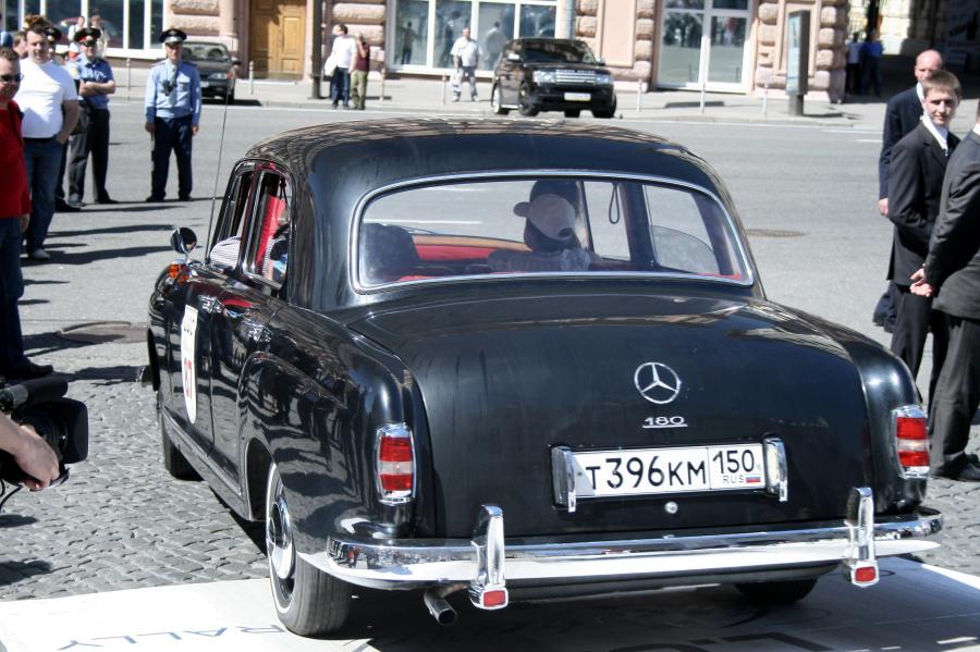  Mercedes-Benz 180 Ponton 1953 года  (фото 2 из 8)